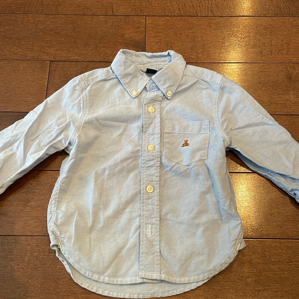 Gap button down shirt